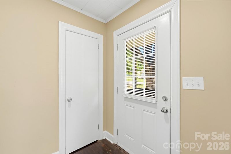 317 E 4th Ave, Gastonia, NC 28054