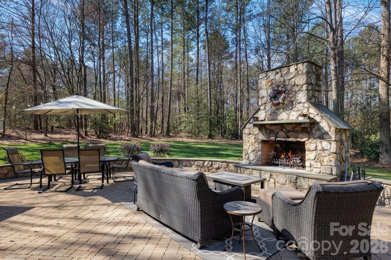 2379 Metcalf Dr, Sherrills Ford, NC 28673