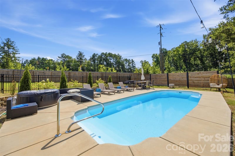 1382 W Rebound Rd, Lancaster, SC 29720