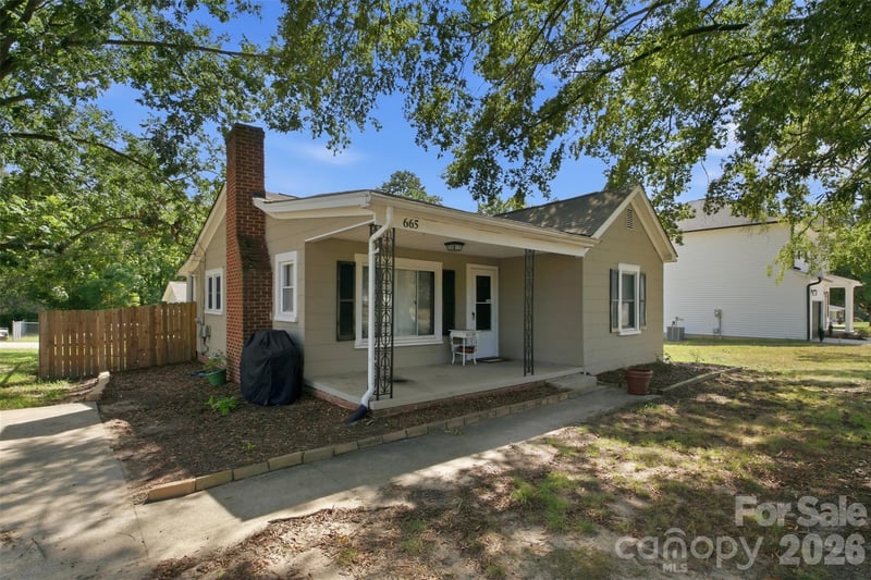 665 Fisher St, Concord, NC 28027