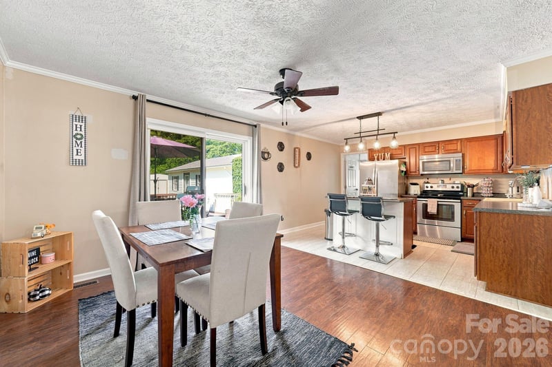 132 Kendra Dr, Mooresville, NC 28117