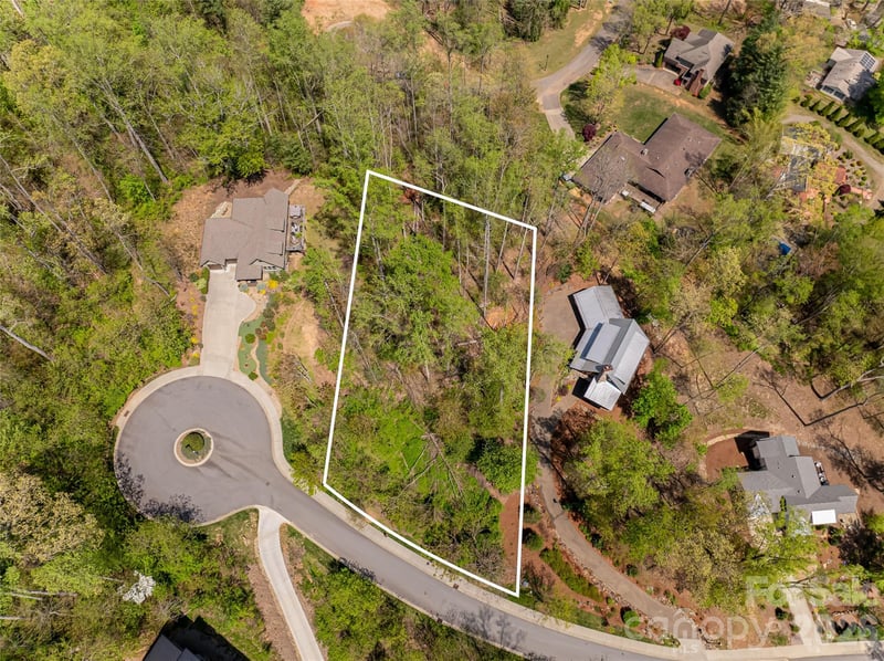 15 La Grange Dr, Asheville, NC 28805