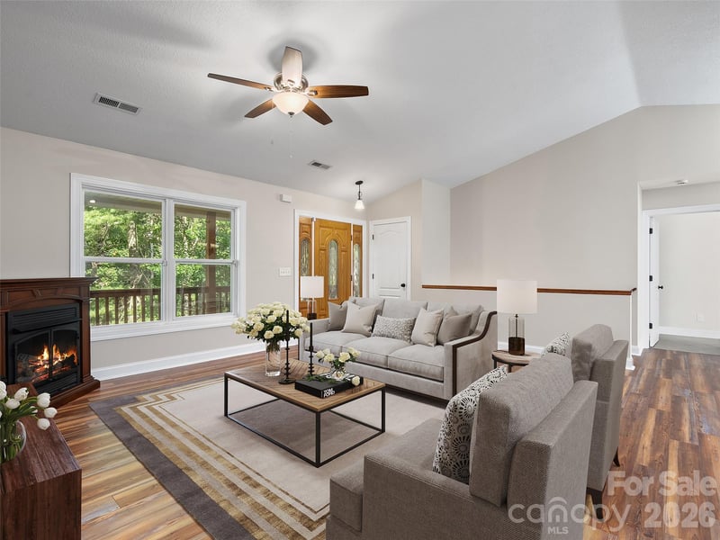 11 Tahchee Trl, Fletcher, NC 28732