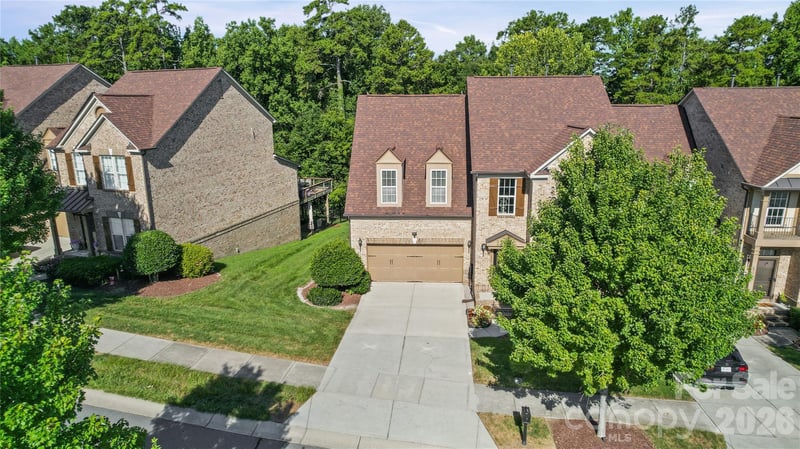 2246 Donnington Ln NW, Concord, NC 28027