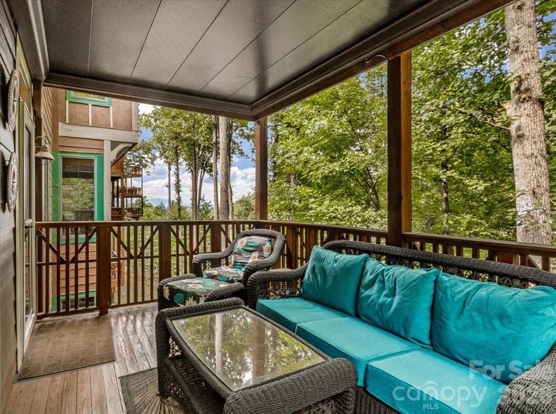 81 Creekside Way #F202, Burnsville, NC 28714