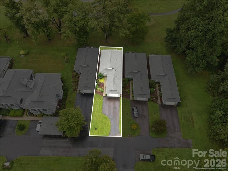 53 Southern Fairway Ct #D2, Etowah, NC 28729