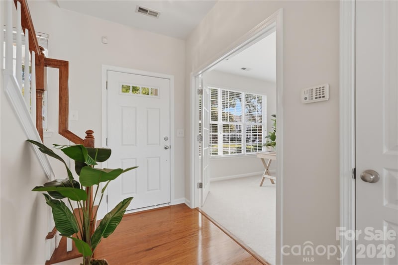 1028 Tabard Ln, Matthews, NC 28104