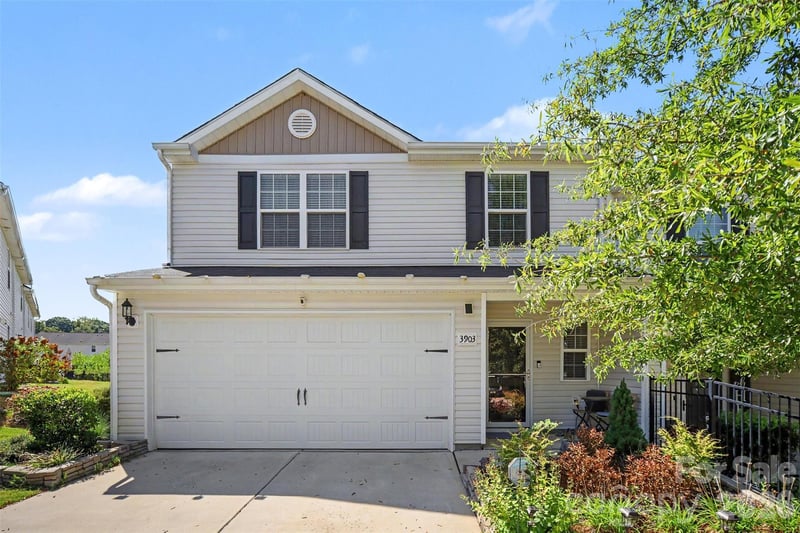 3903 Rosfield Dr, Charlotte, NC 28214