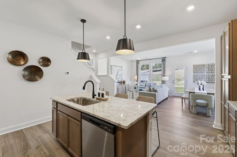 7607 Ethora Way, Charlotte, NC 28216