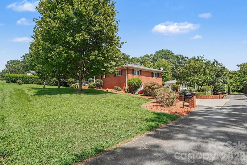 103 Dale Ave, Kannapolis, NC 28081