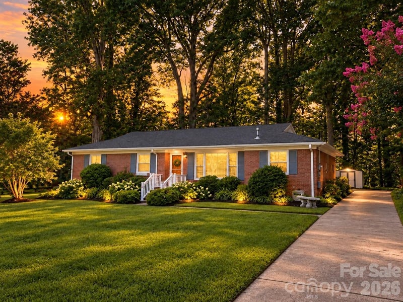 6124 Donna Dr, Charlotte, NC 28213
