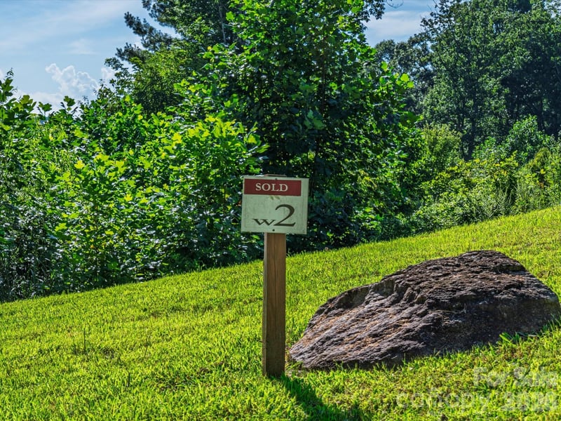 52 Lemongrass Trl, Hendersonville, NC 28791