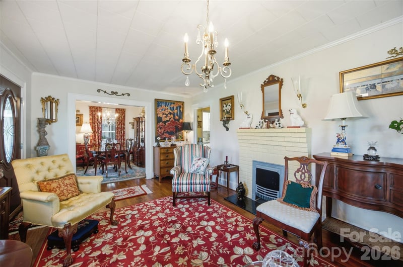 204 Memorial Dr, Clover, SC 29710