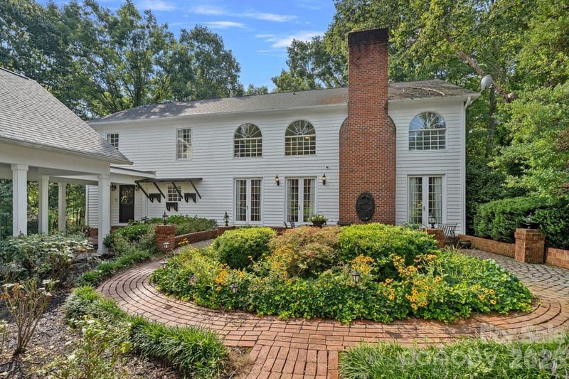 127 Celeste Estates Rd, Statesville, NC 28677