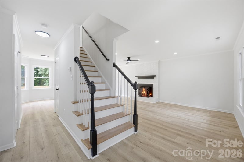 7241 Mcteal Pl, Charlotte, NC 28262