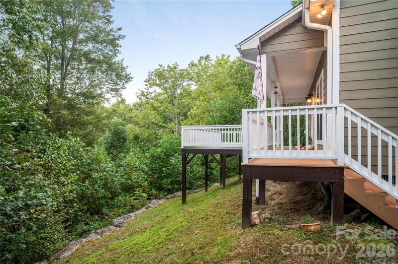 265 Raven Top Dr, Penrose, NC 28766