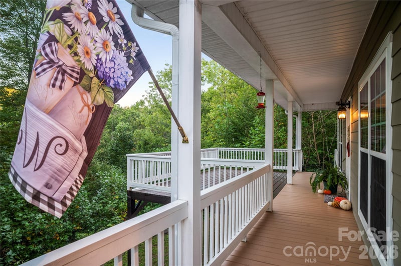 265 Raven Top Dr, Penrose, NC 28766