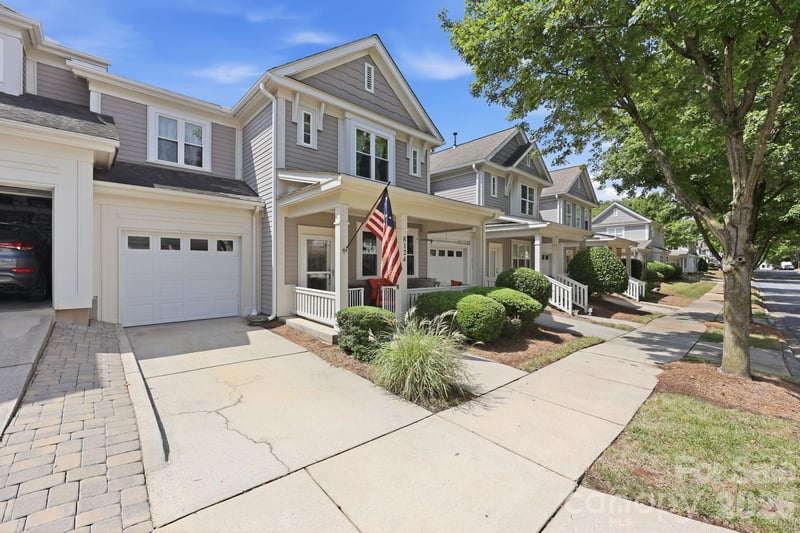 8124 Village Harbor Dr, Cornelius, NC 28031