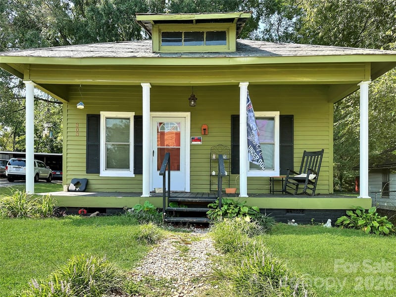 303 W B St, Newton, NC 28658