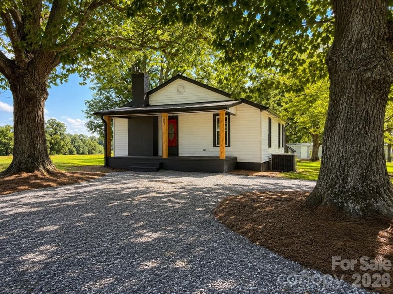 251 Beulah Rd, Statesville, NC 28677