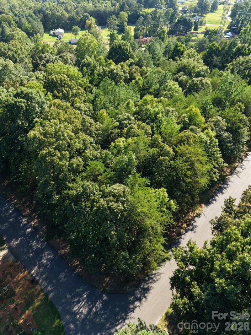 1550 Maiden Wood Cir, Maiden, NC 28650