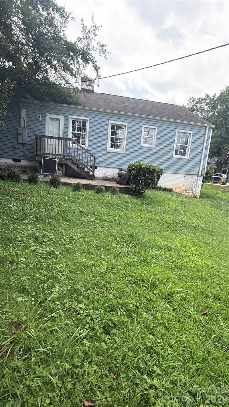 1009 Woodside Ave, Charlotte, NC 28205