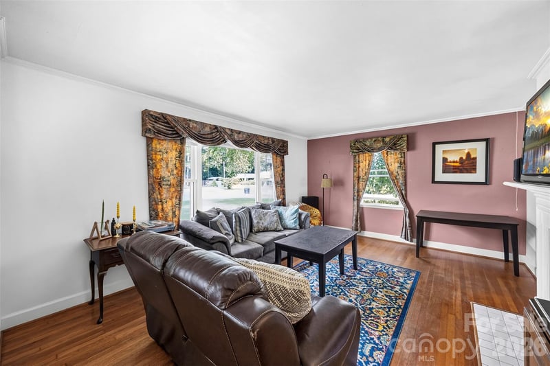701 Home Trl, Gastonia, NC 28052