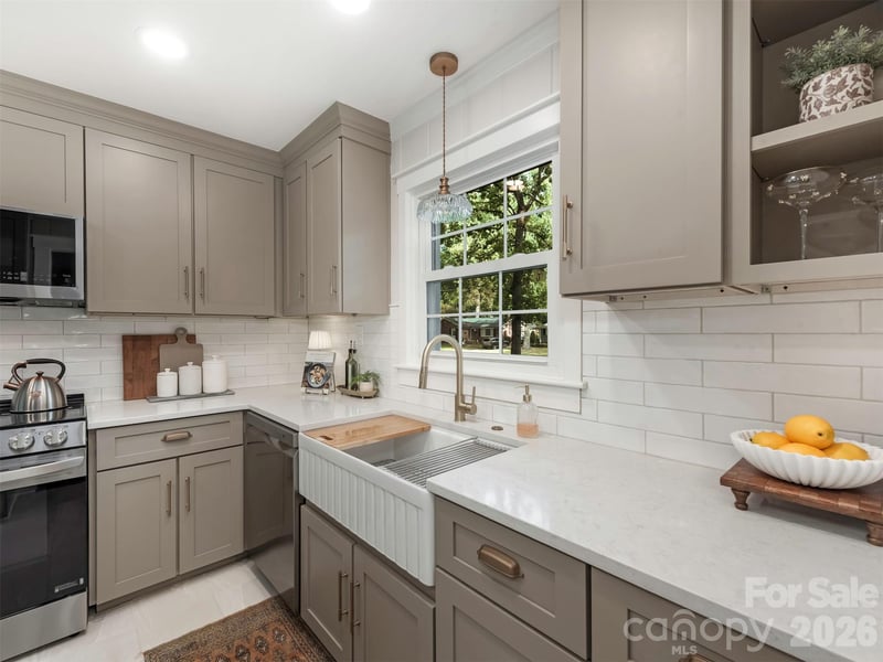 5524 Seacroft Rd, Charlotte, NC 28210