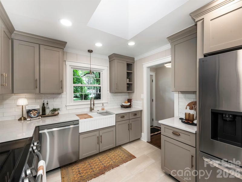 5524 Seacroft Rd, Charlotte, NC 28210