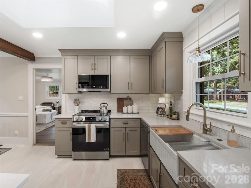 5524 Seacroft Rd, Charlotte, NC 28210