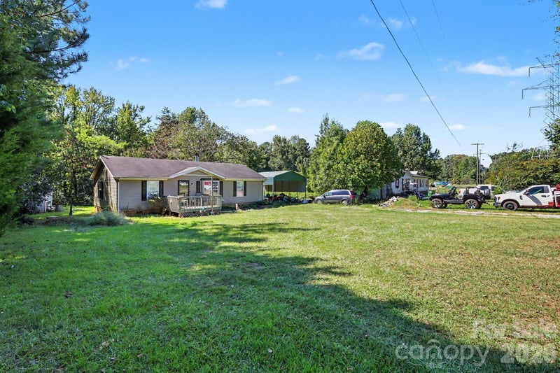 198 Smith Clemmer Rd, Mount Holly, NC 28120