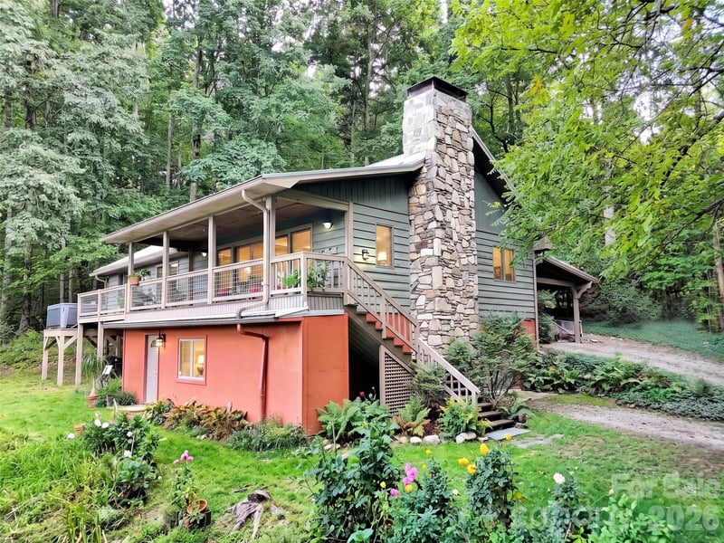 70 Calhoun Ridge Rd, Waynesville, NC 28786