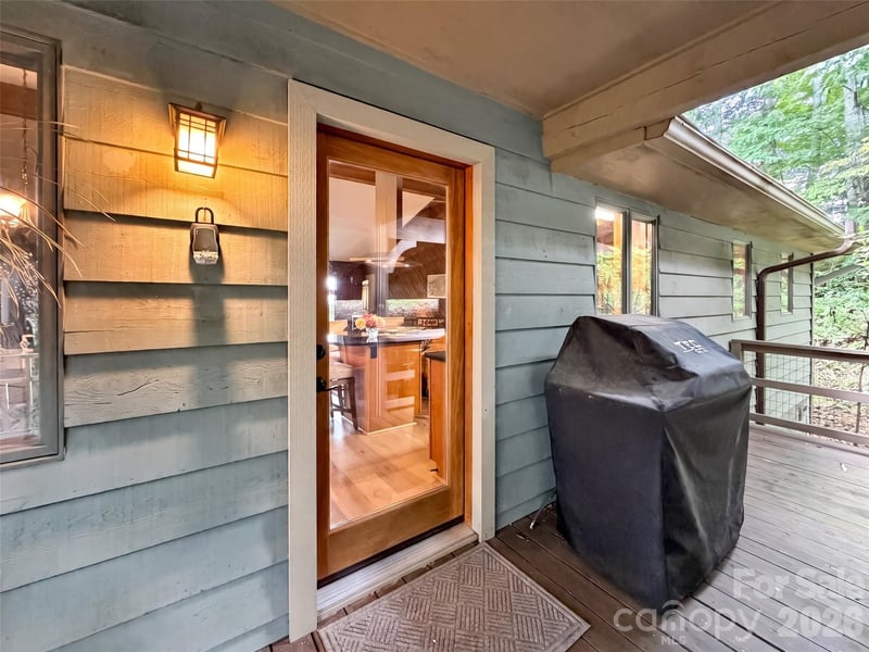 70 Calhoun Ridge Rd, Waynesville, NC 28786