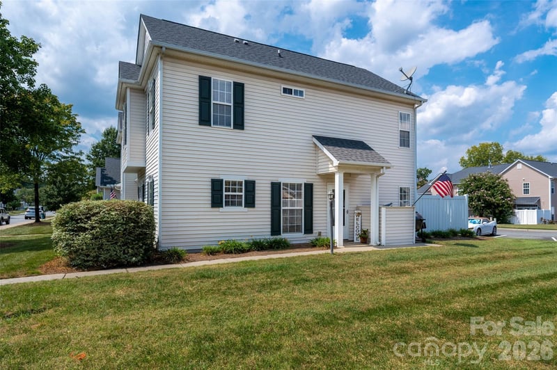 4150 Center Place Dr, Harrisburg, NC 28075