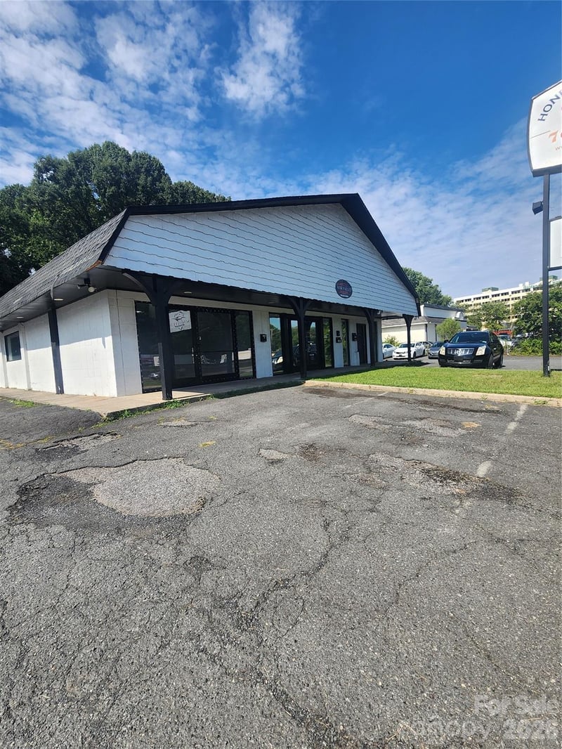3108 E Independence Blvd, Charlotte, NC 28205