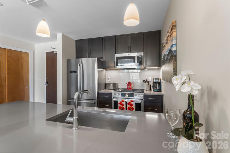 45 Asheland Ave #401, Asheville, NC 28801