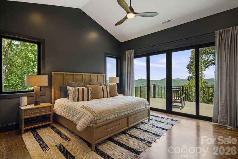 538 Pinnacle Mountain Preserve Rd, Zirconia, NC 28790