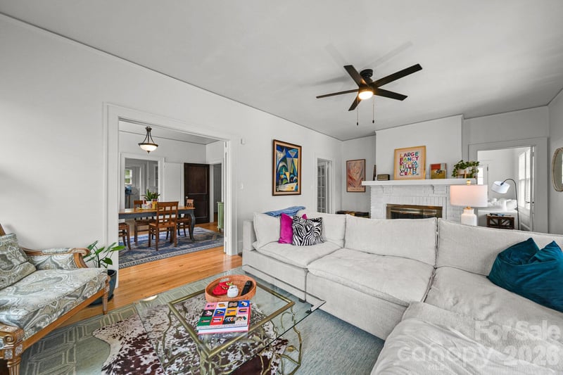 610 Hawthorne Ln, Charlotte, NC 28204