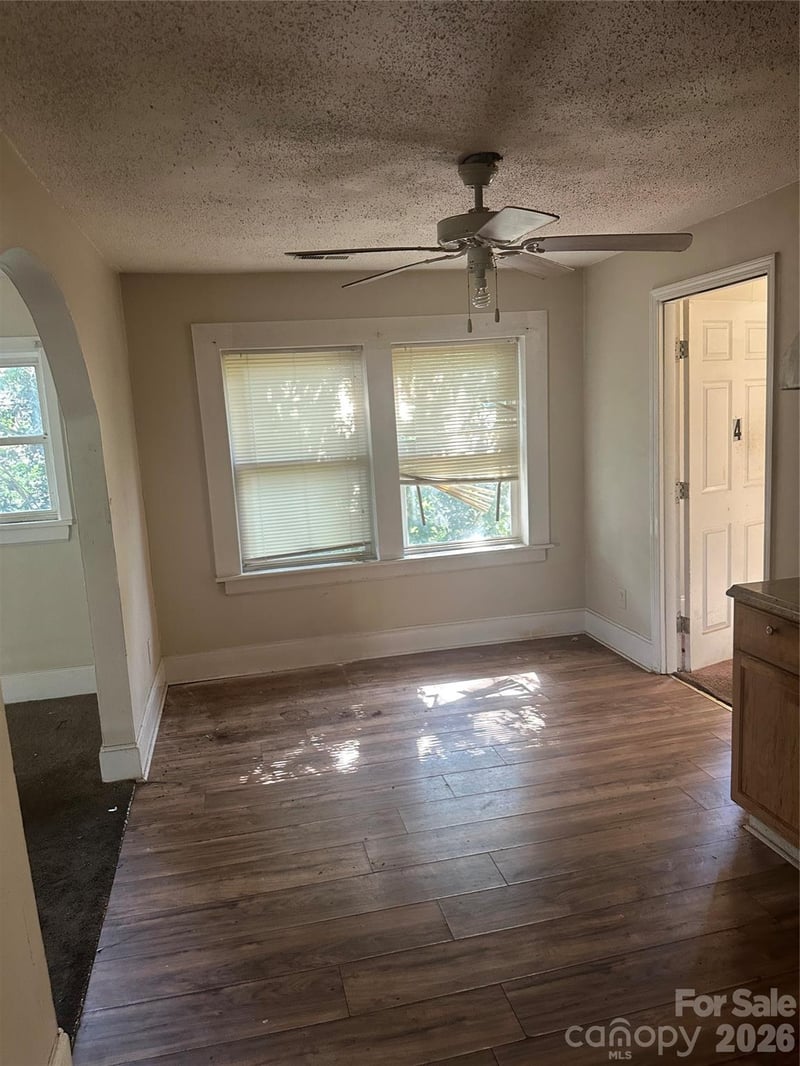 1028 Karendale Ave, Charlotte, NC 28208