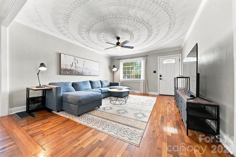 3226 Anderson St, Claremont, NC 28610