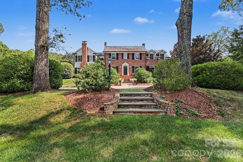 1401 Queens Rd W, Charlotte, NC 28207