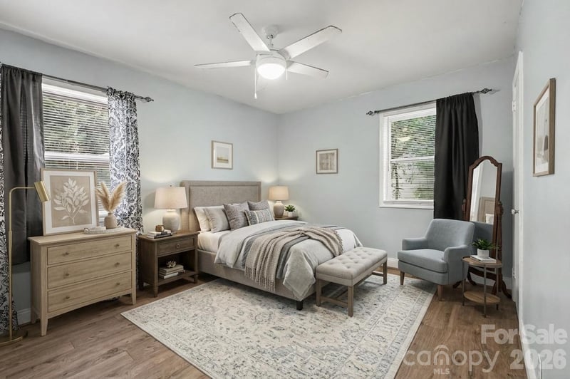 802 Stowe Dr, Lowell, NC 28098