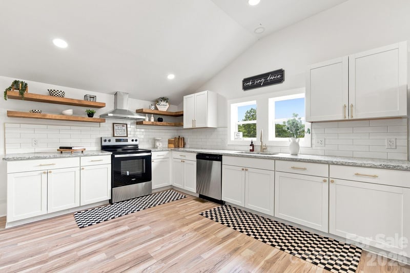 1325 King Rd, Salisbury, NC 28146