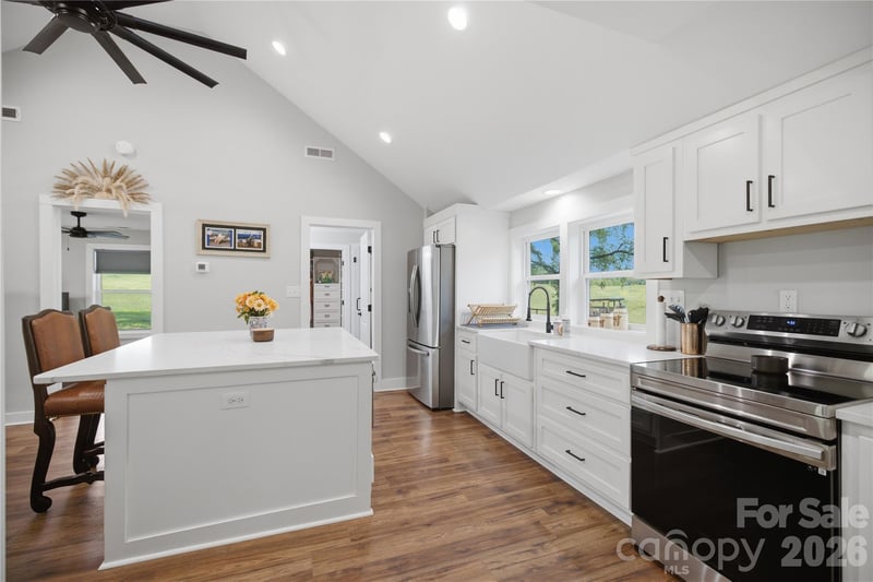 594 Rash Rd, Olin, NC 28660