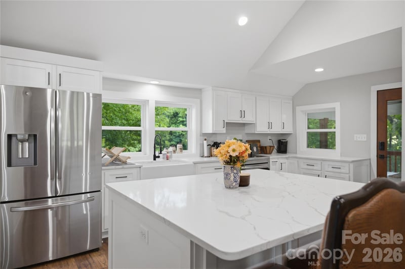 594 Rash Rd, Olin, NC 28660