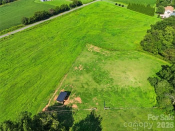594 Rash Rd, Olin, NC 28660