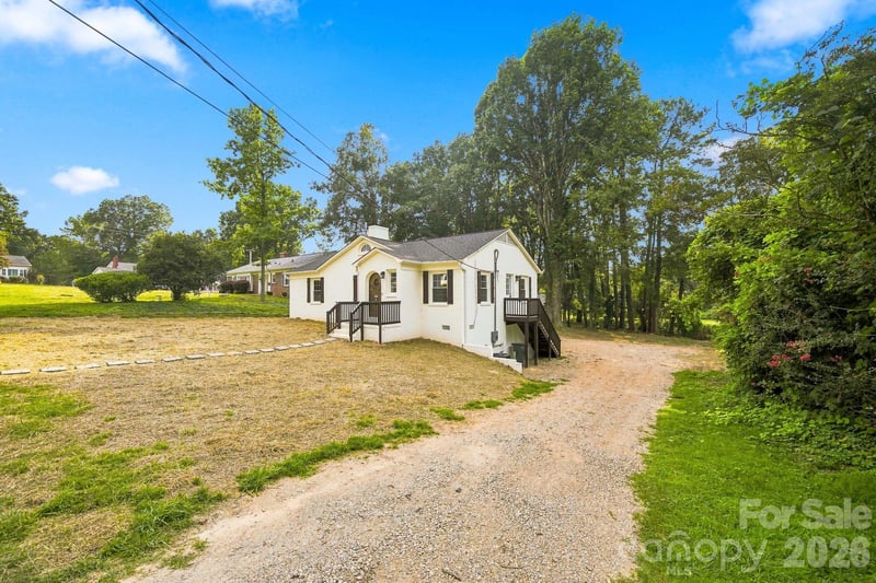 413 Elizabeth St, Gastonia, NC 28054