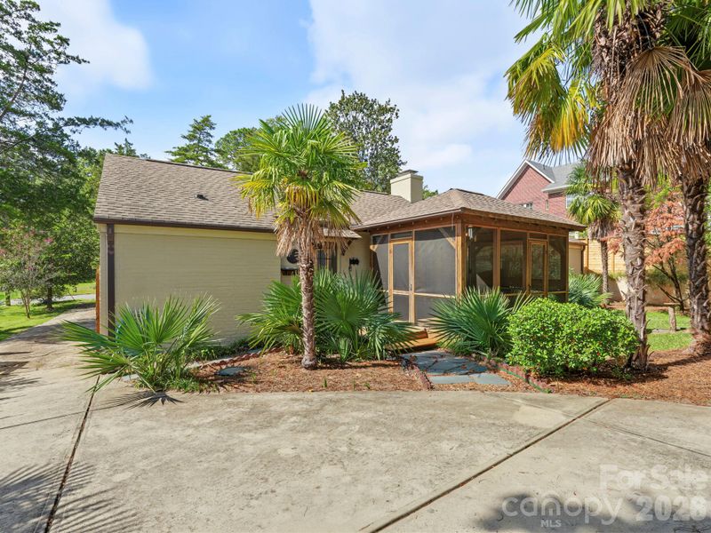 2218 Norcross Pl, Charlotte, NC 28205