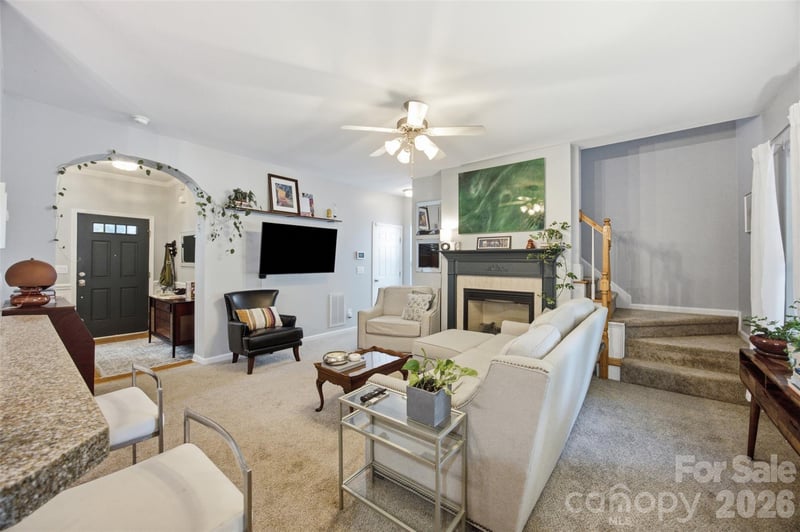 9639 Corbett Square Ln, Charlotte, NC 28214