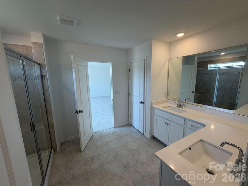 2123 Morning Gold Dr, Maiden, NC 28650